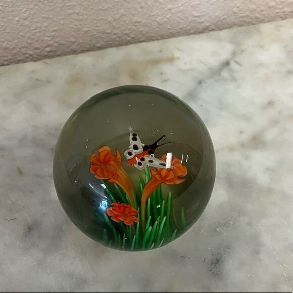 Art glass sphere butterfly and floral paperweight - Picture 2 of 4